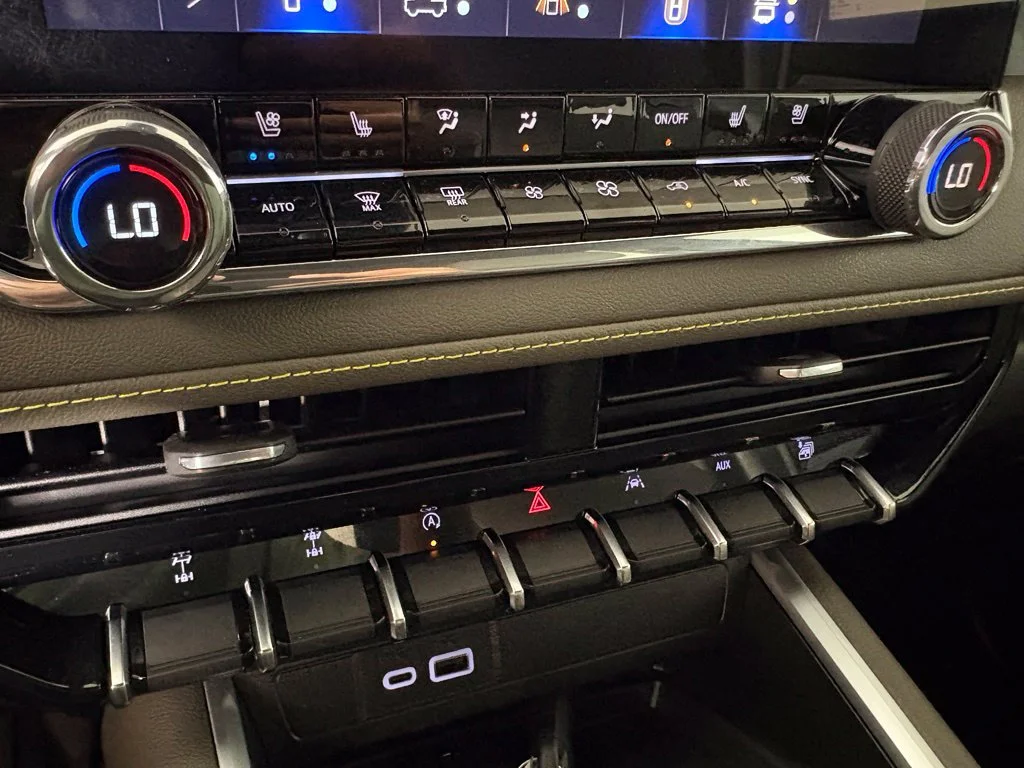 Used 2025 Red Chevrolet ZR2 image 30