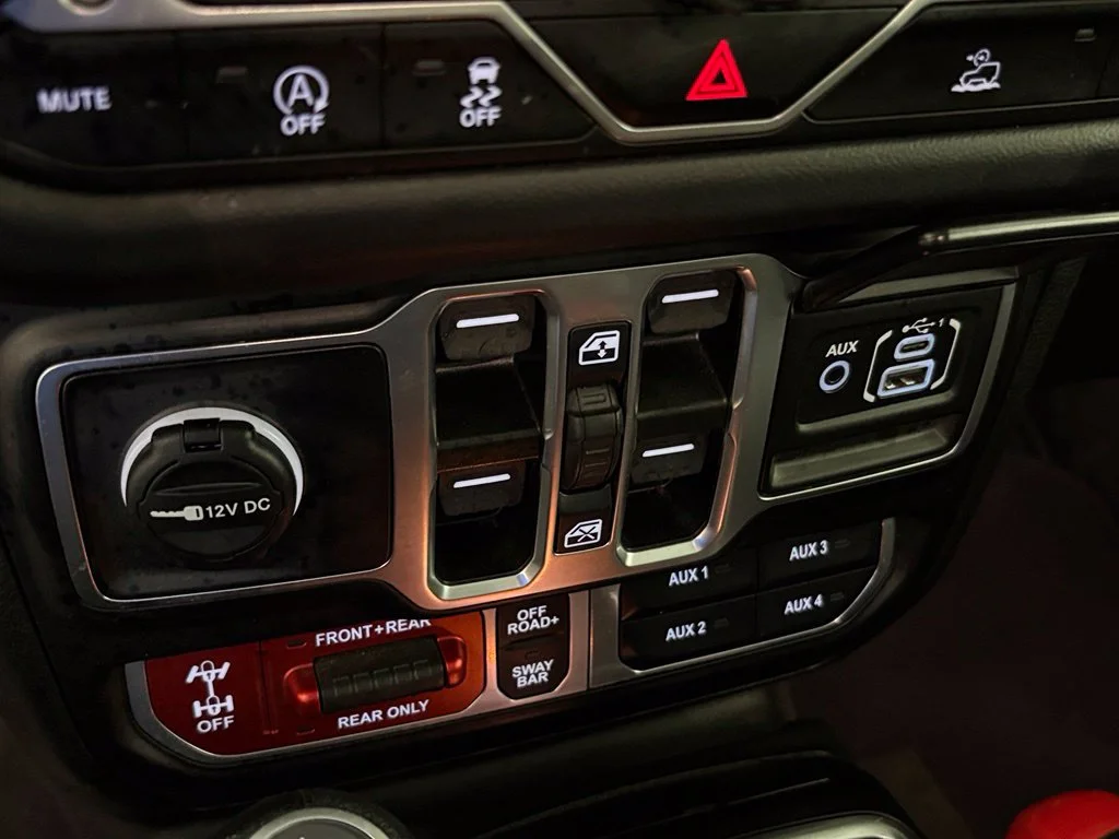 Used 2025 Black Jeep Rubicon image 28