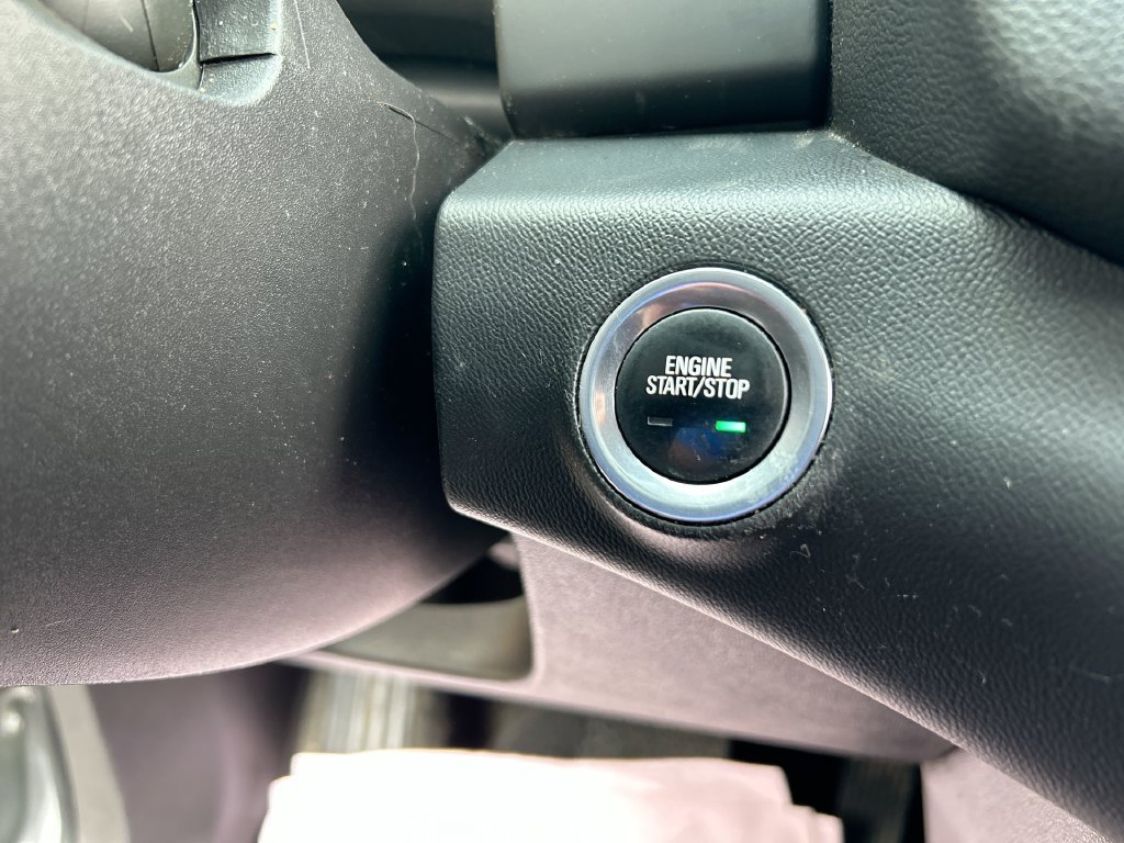Used 2024 Gray GMC SLE image 21