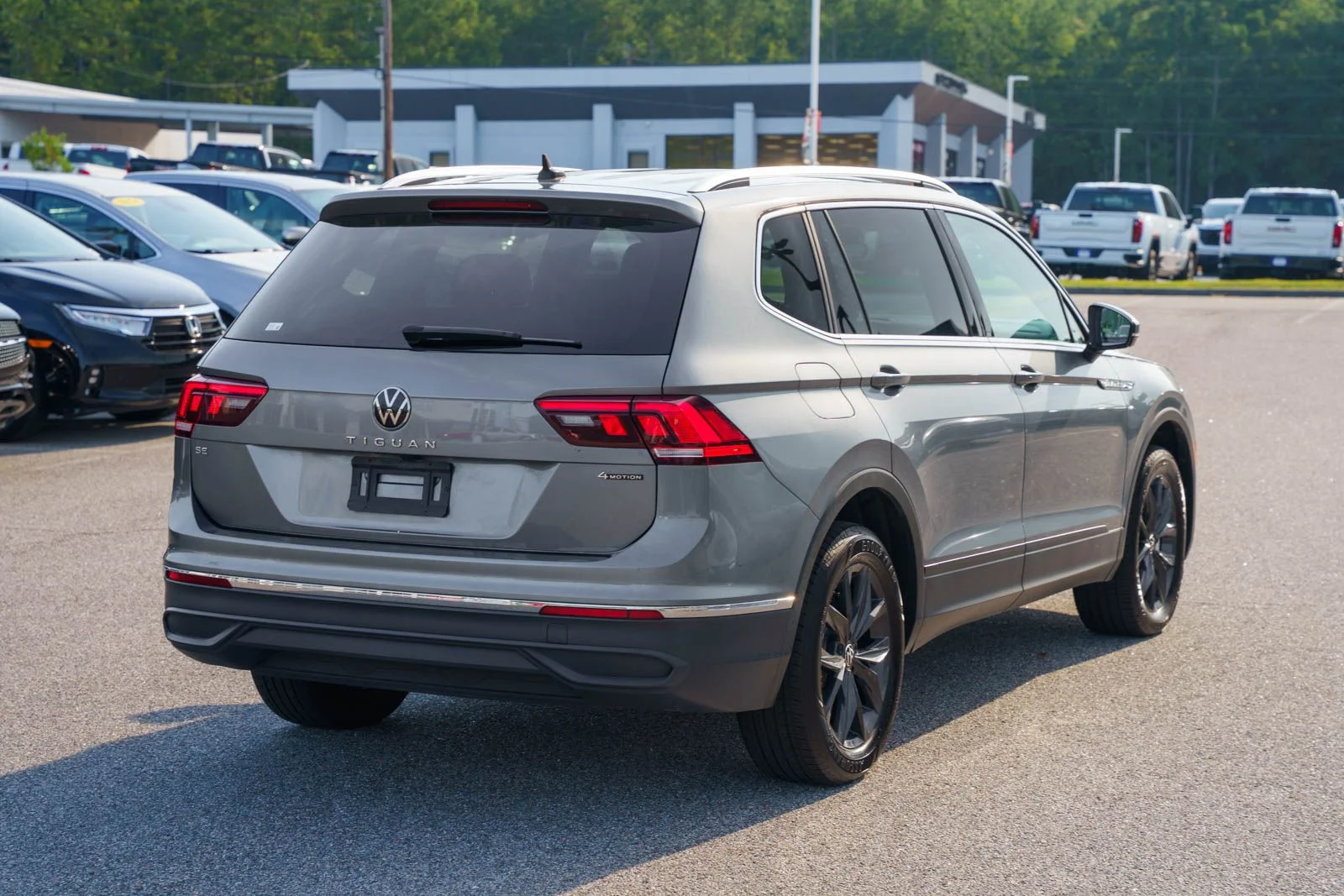 Used 2024 Gray Volkswagen 2.0T SE image 6