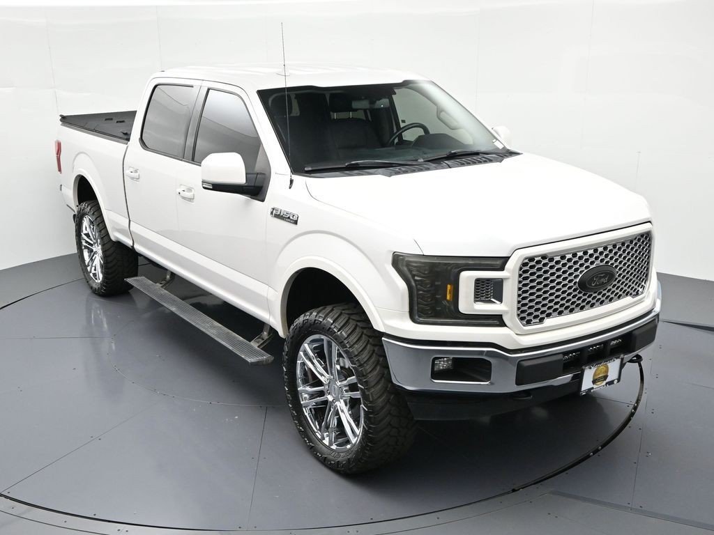 Used 2018 White Platinum Clearcoat Metallic Ford Lariat image 17