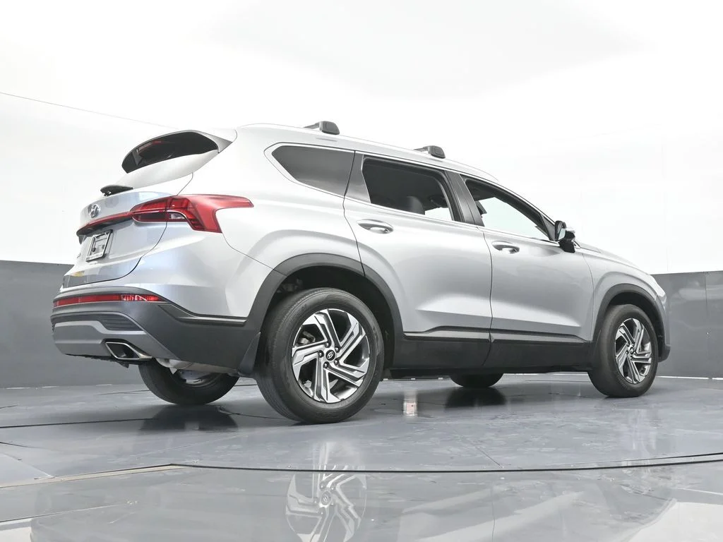 Used 2023 Shimmering Silver Pearl Hyundai SEL image 58