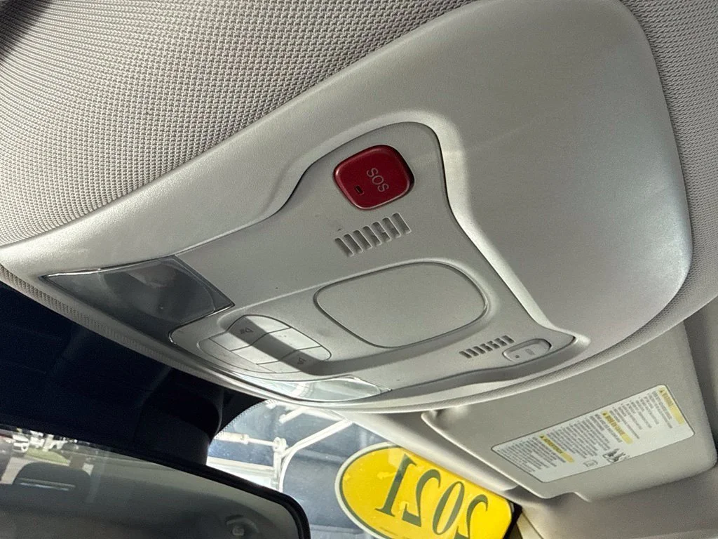 Used 2021 White Jeep Sport image 27