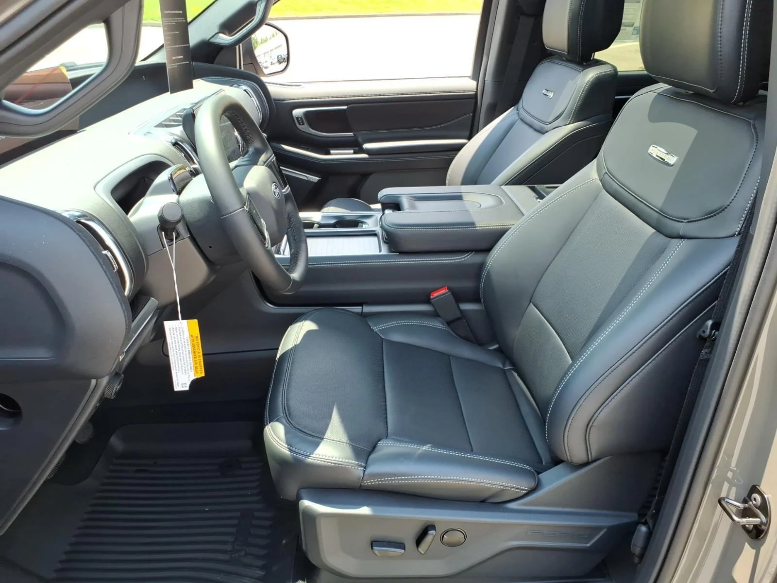 New 2027 Marsh Gray FORD Platinum image 5