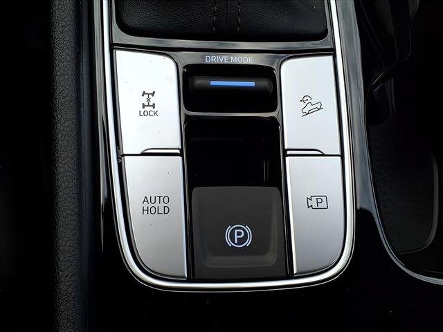 New 2026 Green Hyundai SEL AWD image 18