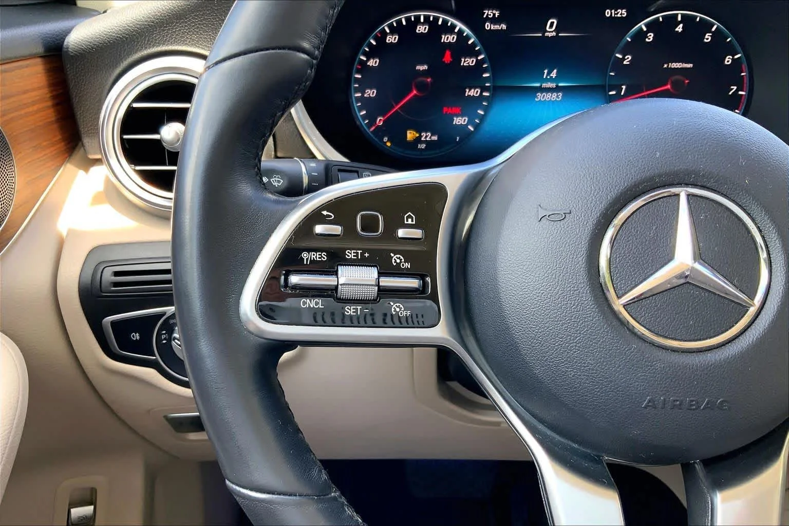 Certified Used 2022 Polar White Mercedes-Benz GLC 300 image 24