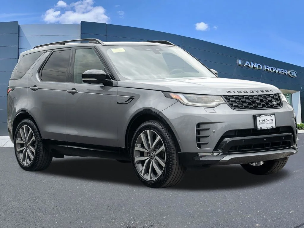 Used 2025 Gray Land Rover Dynamic SE image 3