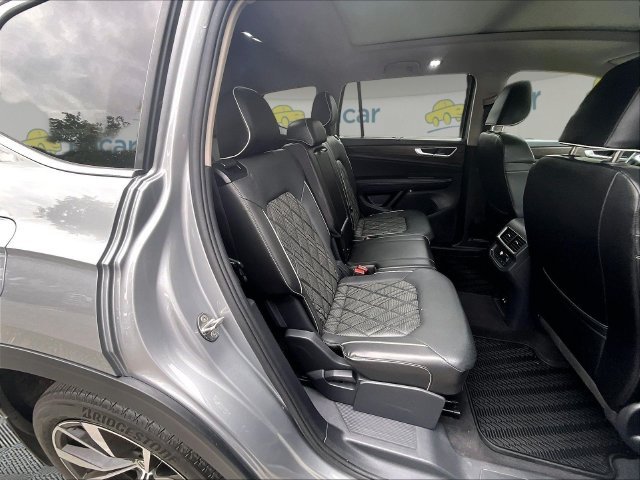 Used 2024 Silver Volkswagen 2.0T SEL Premium R-Line image 23