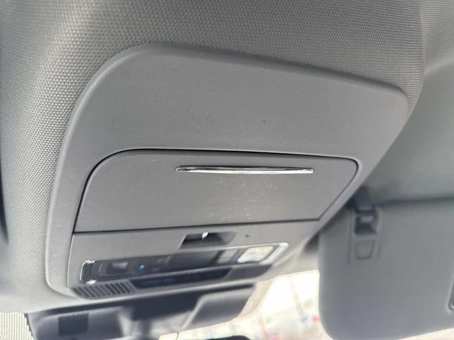 Used 2023 White Ford Lariat image 32
