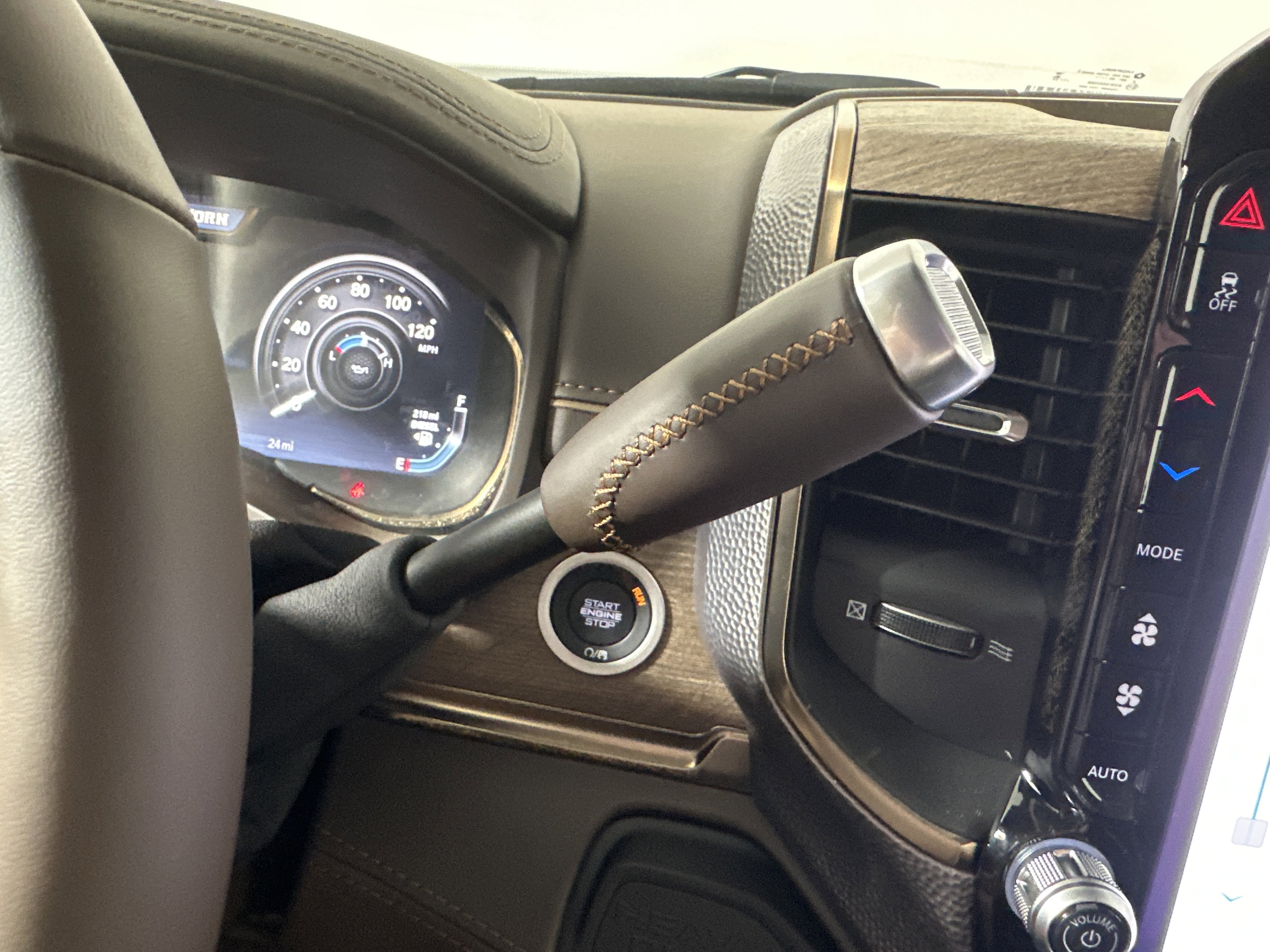 2025 RAM 3500 Limited/Longhorn - Photo 18