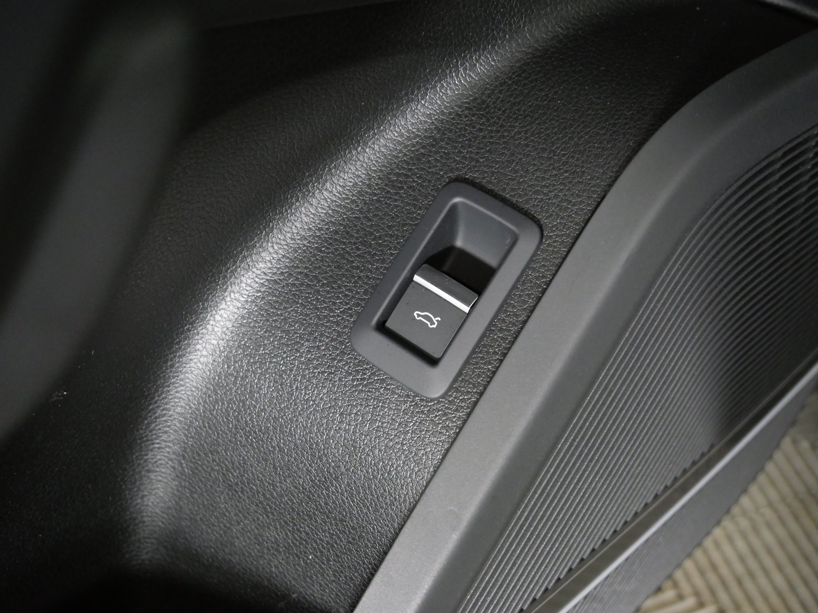 Used 2023 Brilliant Black Audi Premium Plus image 24