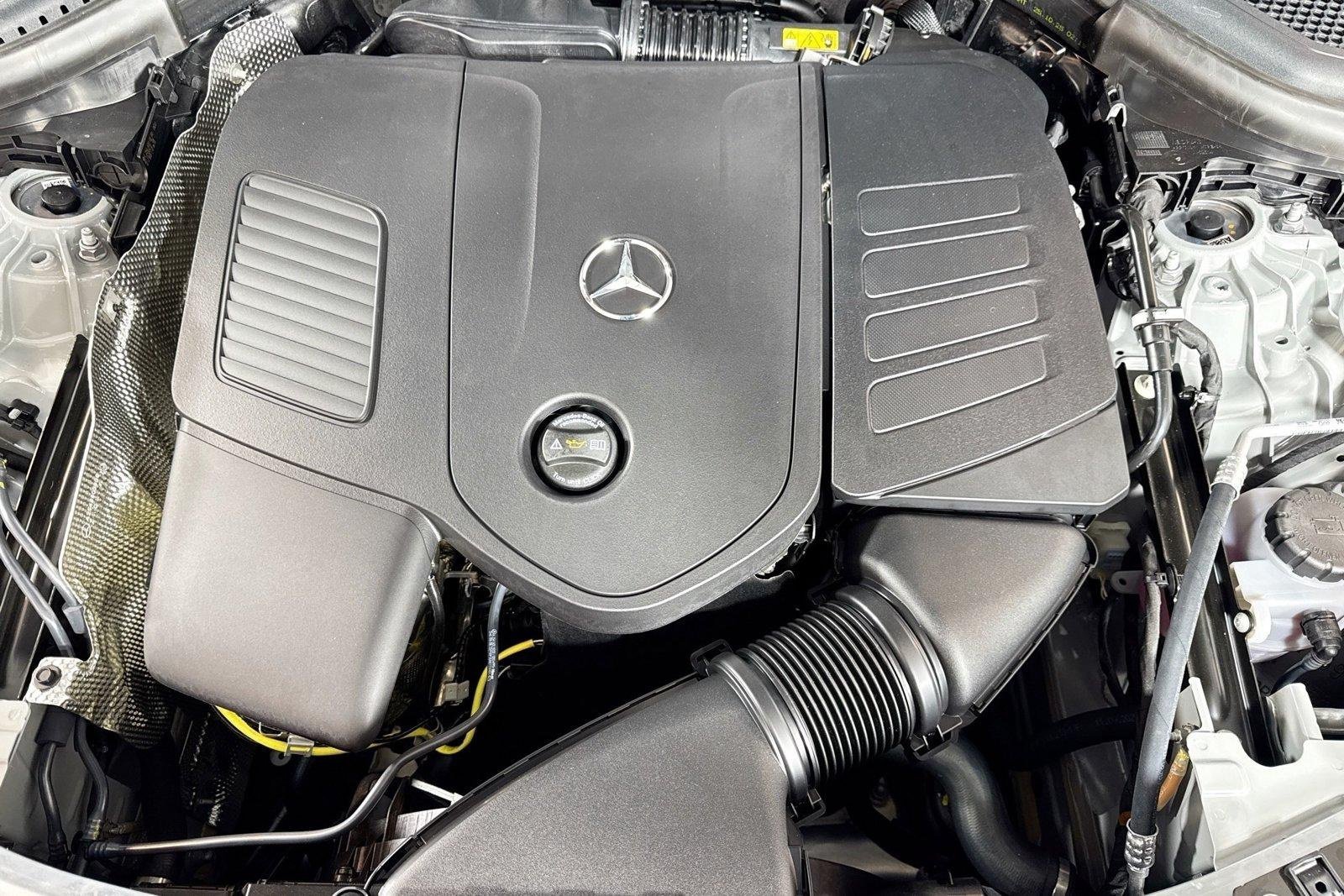 New 2026 Manufaktur Alpine Grey Mercedes-Benz GLC 300 image 28