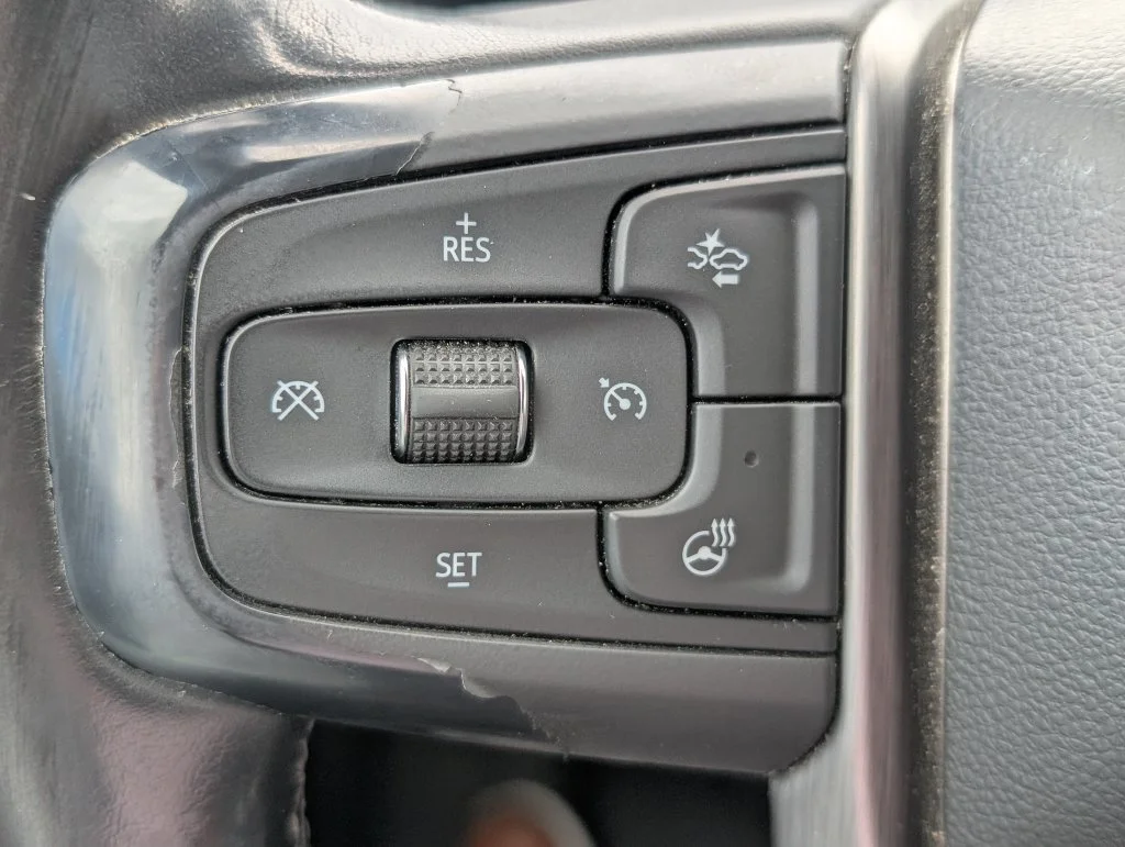Used 2020 Gray GMC Denali image 21