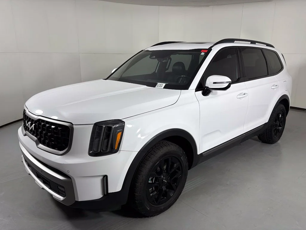 Used 2023 White Kia SX-Prestige X-Pro image 4