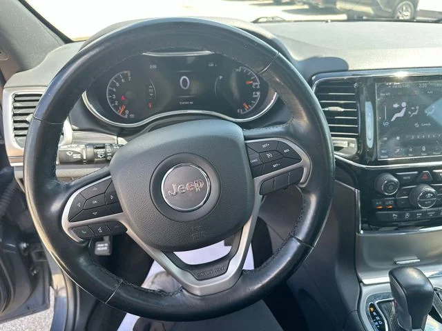 Used 2020 Blue Jeep Limited image 14