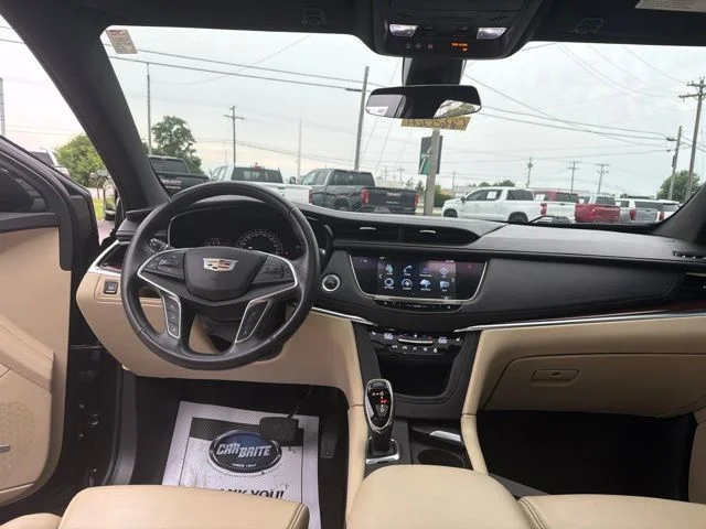 Used 2017 Gray Cadillac Luxury image 33