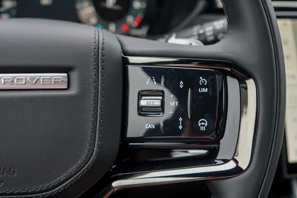 New 2026 Fuji White Land Rover S image 17