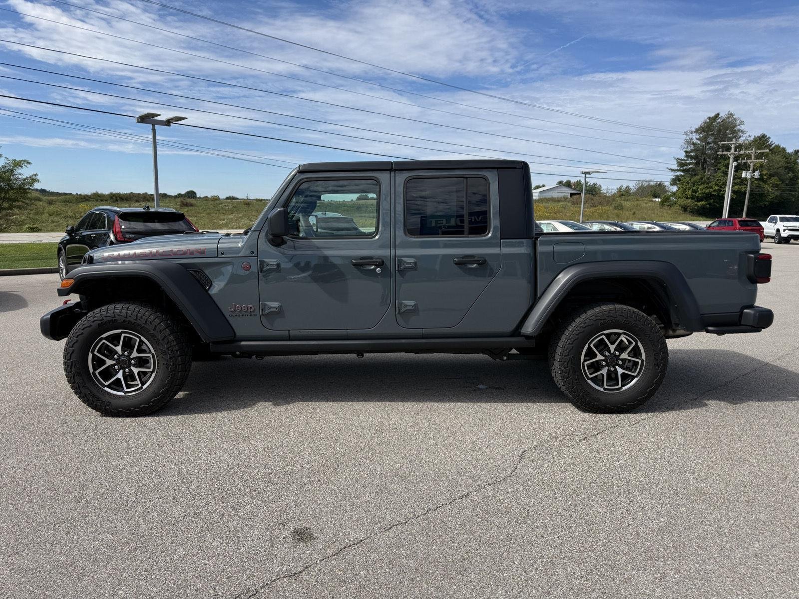 Used 2025 Anvil Clearcoat Jeep Rubicon image 6