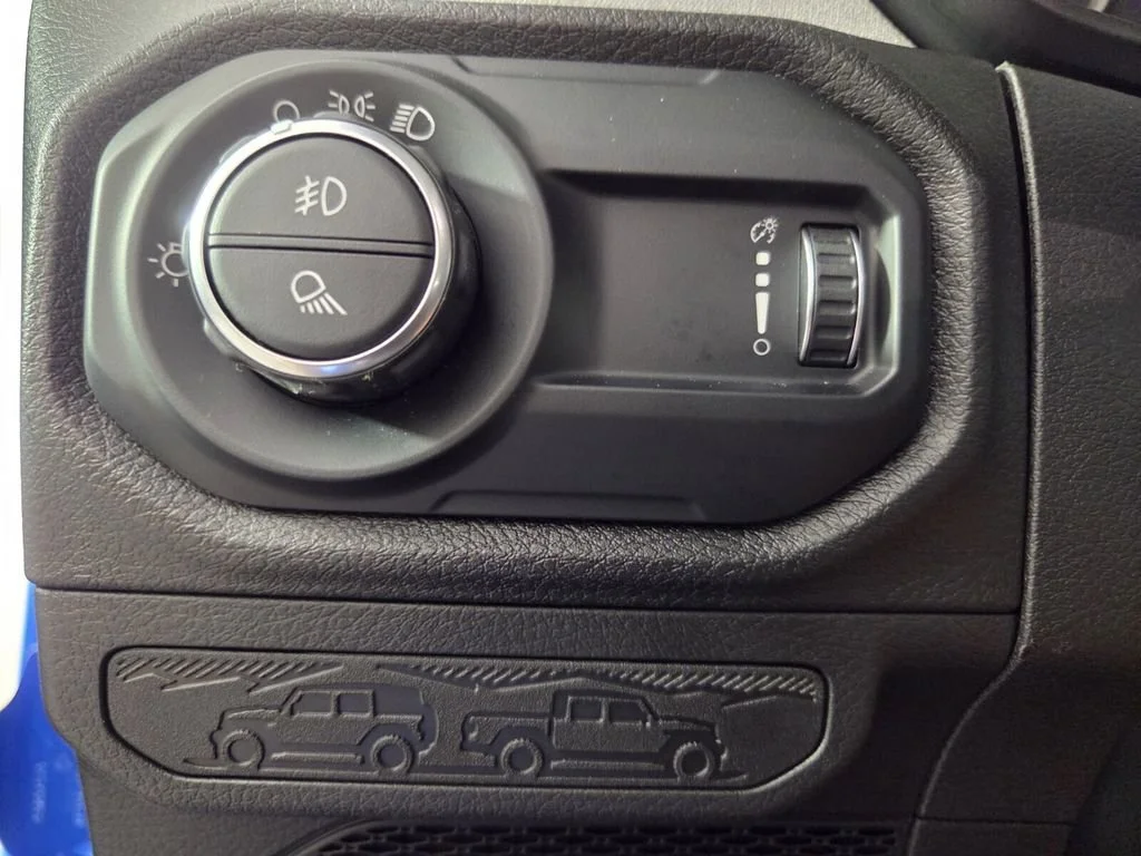 Used 2025 Hydro Blue Pearlcoat Jeep Nighthawk image 18