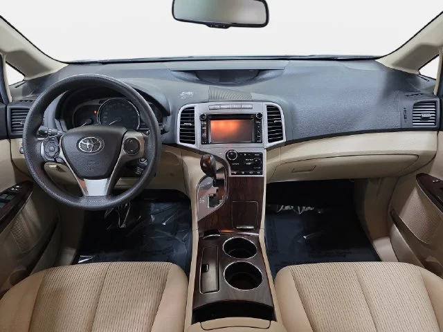Used 2014 Green Toyota  image 10