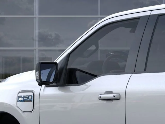 2025 Ford F-150 Lightning Flash - Photo 20