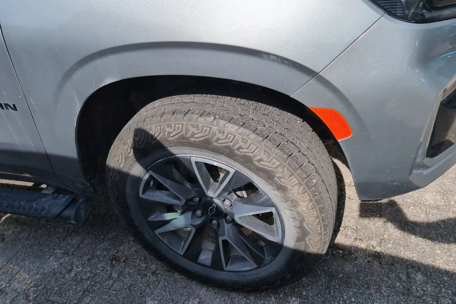 Used 2024 Sterling Gray Metallic Chevrolet Z71 image 4