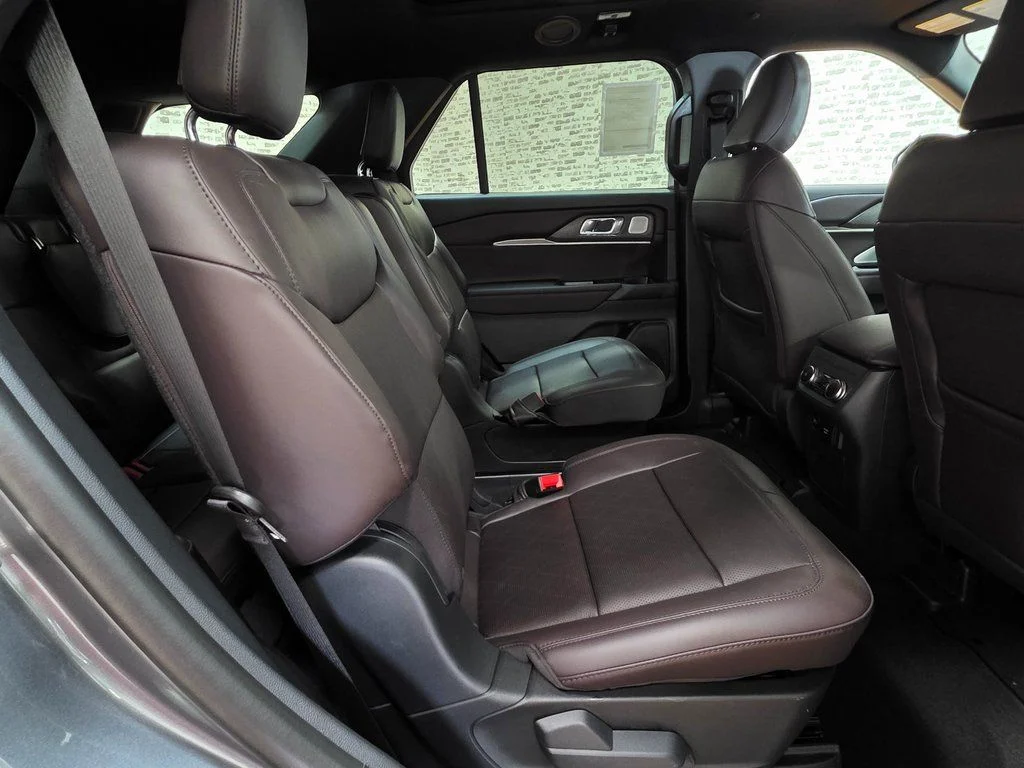 New 2026 Gray Ford Platinum image 14