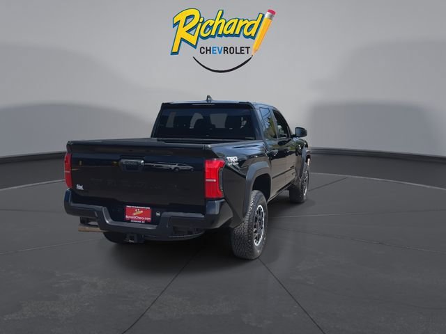 2024 Toyota Tacoma SR5 - Photo 8