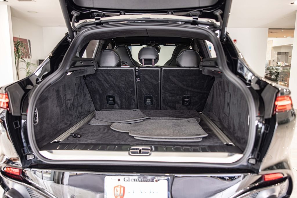 Used 2021 Black Aston Martin Base image 15