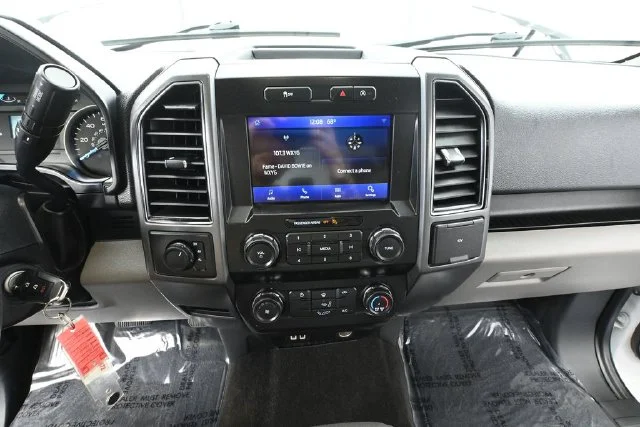 Used 2020 White Ford XLT image 25