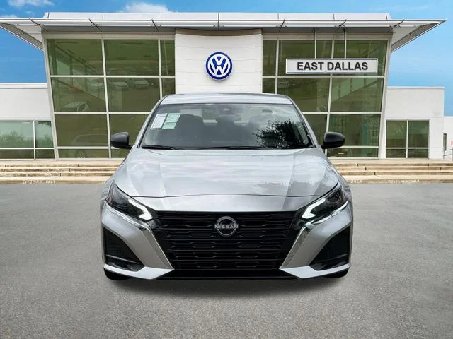 Used 2024 Silver Nissan 2.5 SV image 6