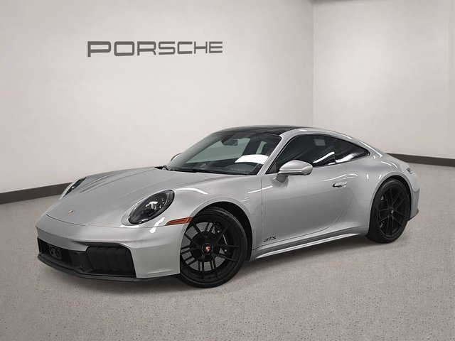 2025 Porsche 911 Carrera 4 GTS