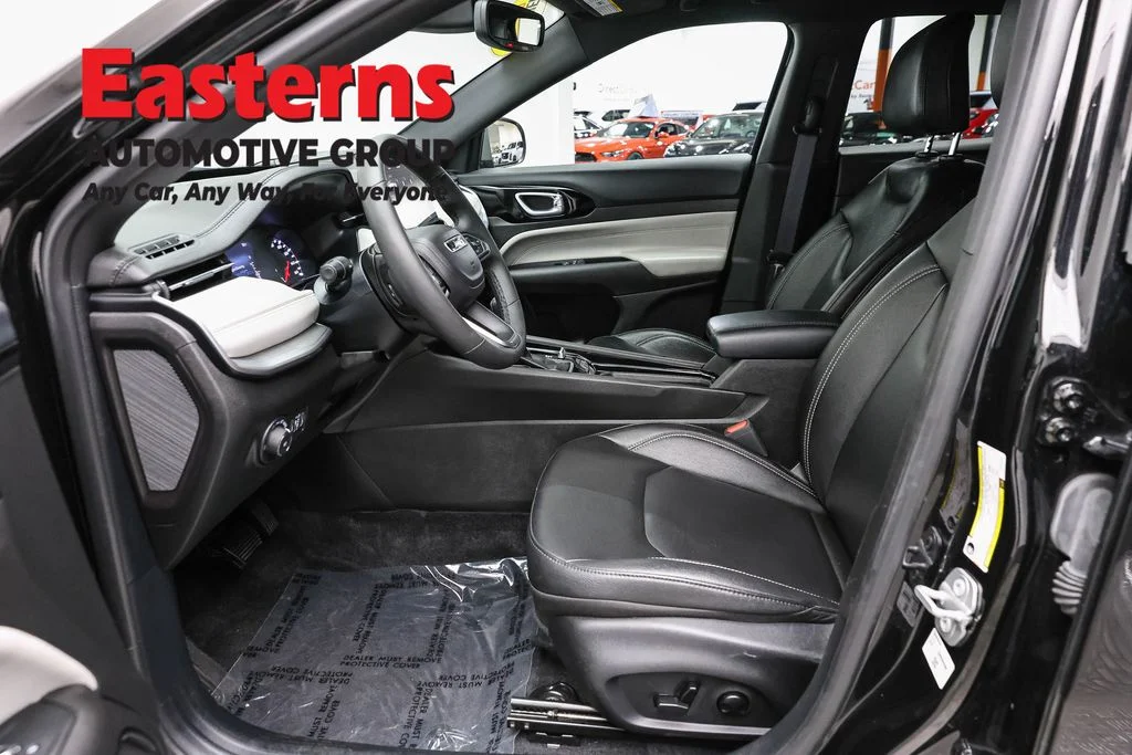 Used 2025 Black Jeep Limited image 14
