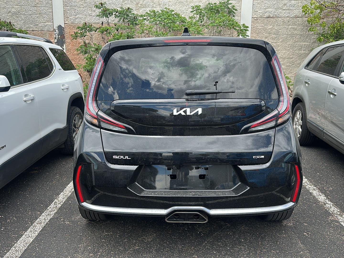 Used 2023 Fusion Black Kia GT-Line image 5