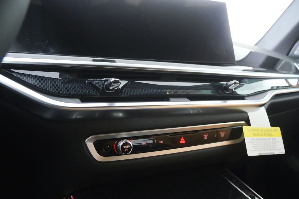 New 2026 Carbon Black Metallic BMW xDrive50e image 22