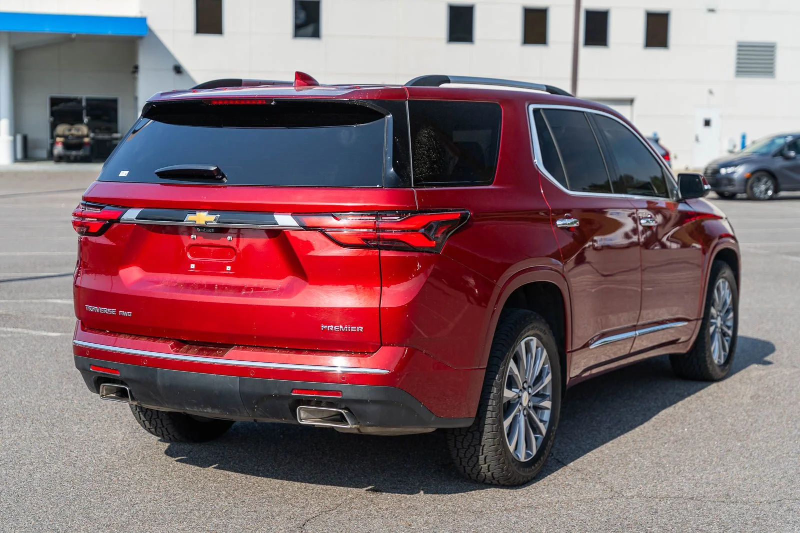 Used 2022 Red Chevrolet Premier image 6