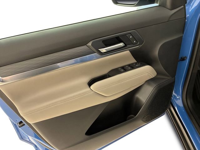 Used 2025 Rapids Metallic GMC Elevation image 13