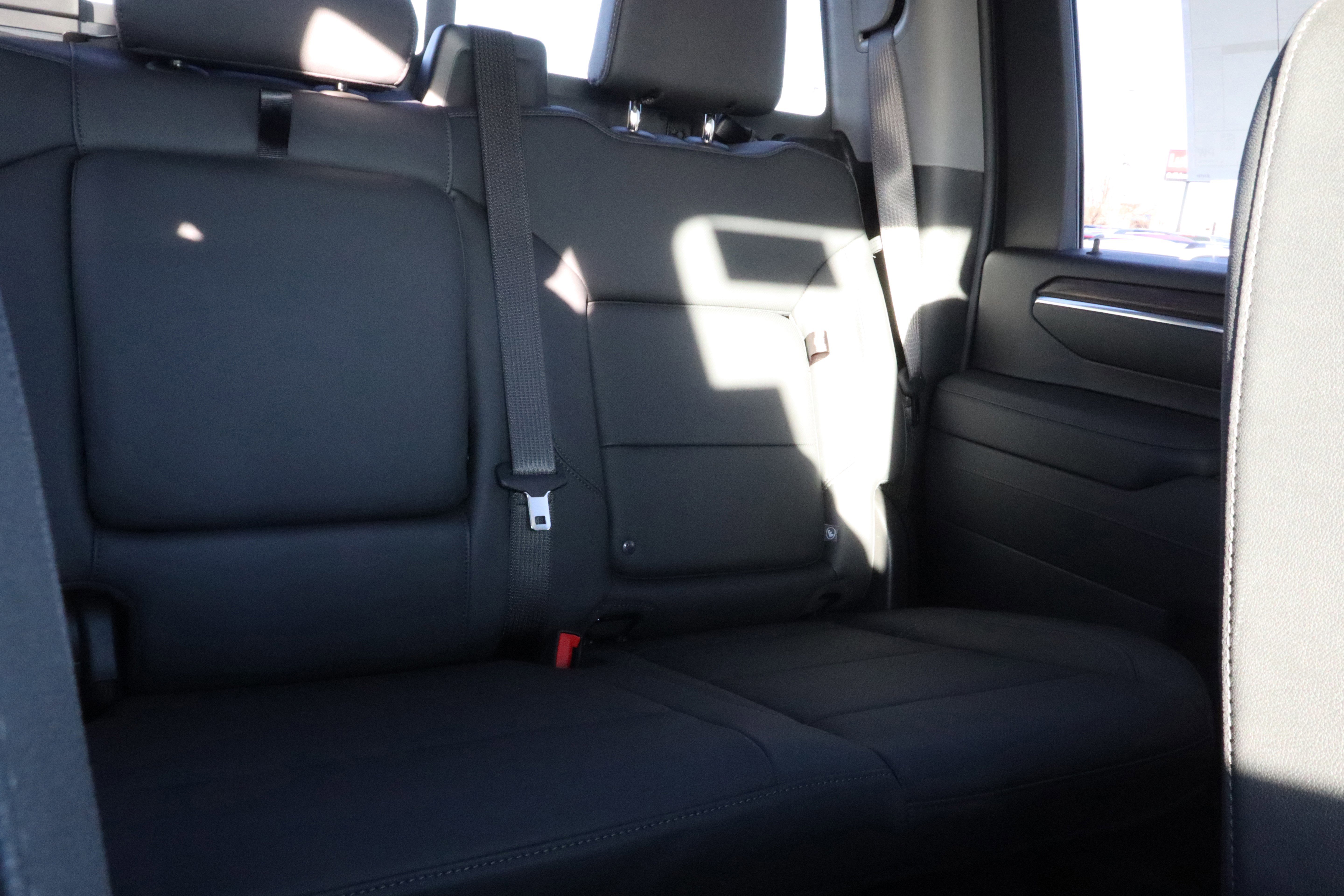 2026 GMC Sierra 2500HD SLT - Photo 12