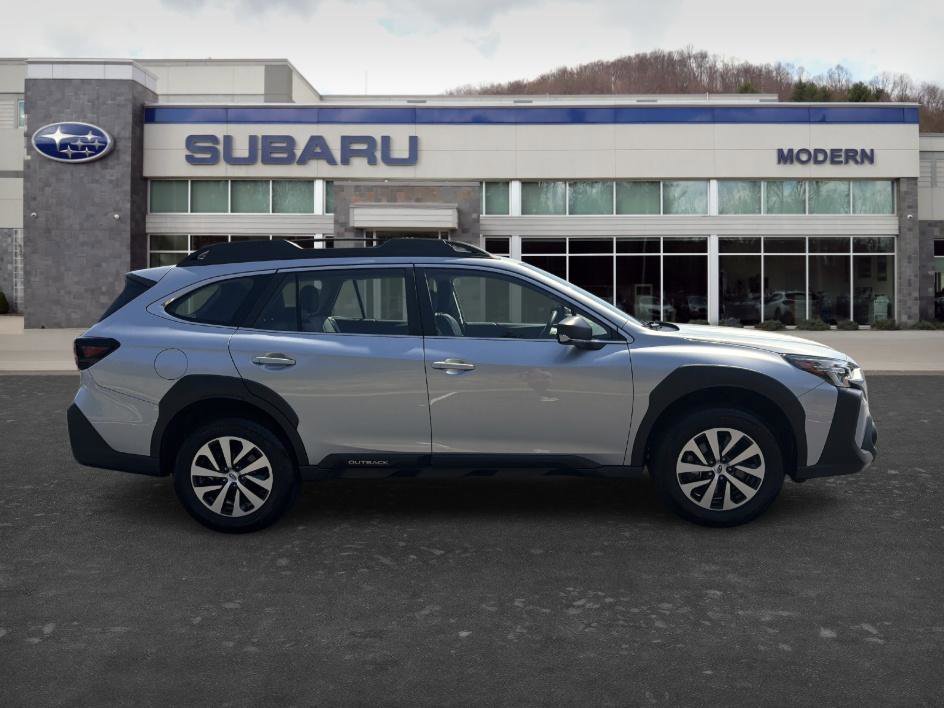 Used 2025 Ice Silver Metallic Subaru 2.5i image 4