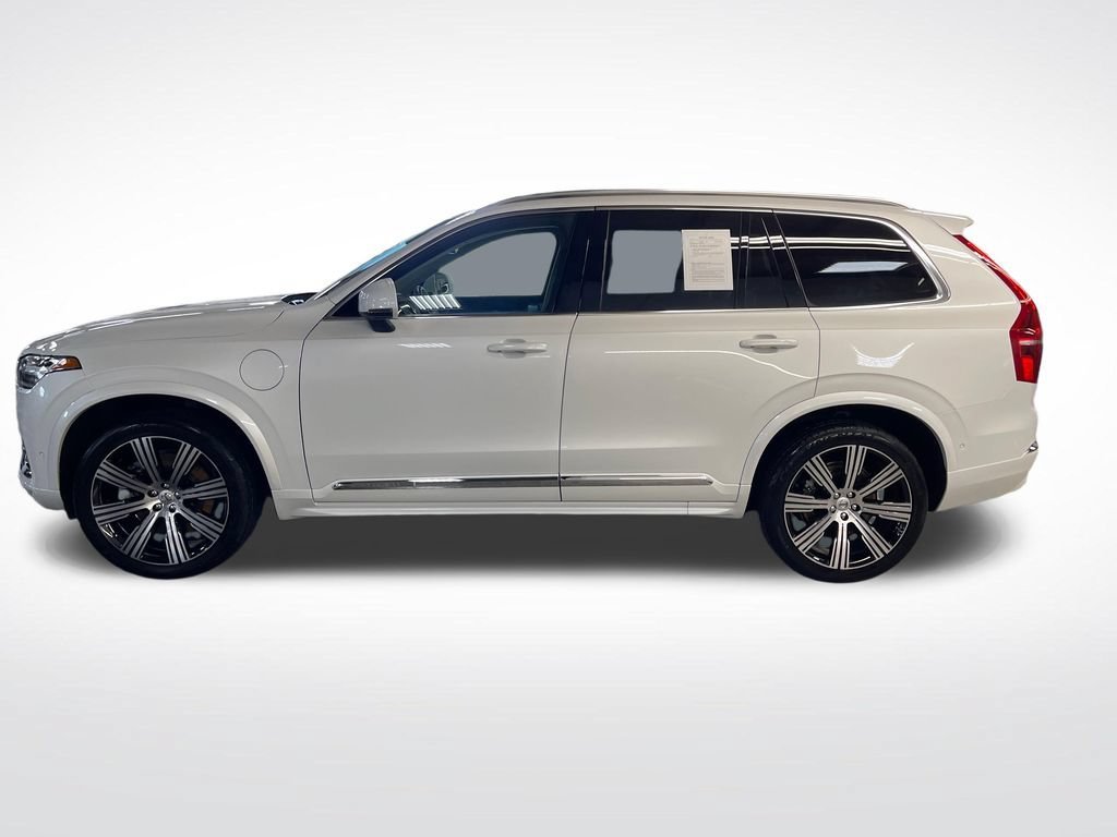 Used 2024 White Volvo Ultimate Bright Theme image 2