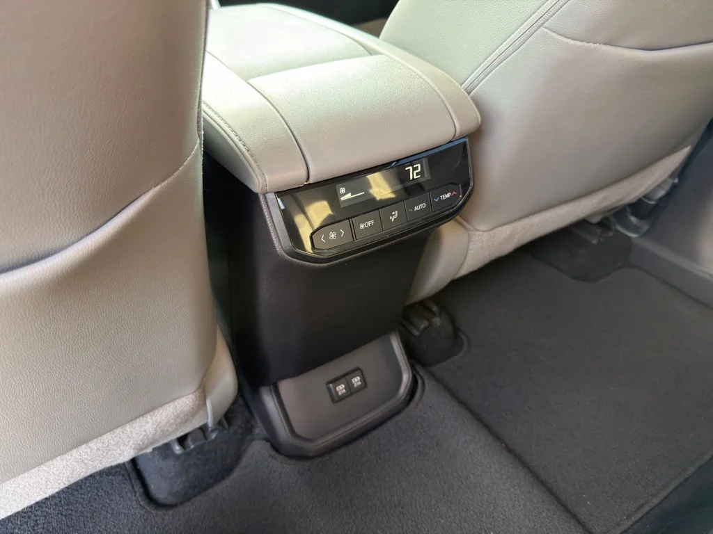 Certified Used 2020 Silver Toyota XLE image 17