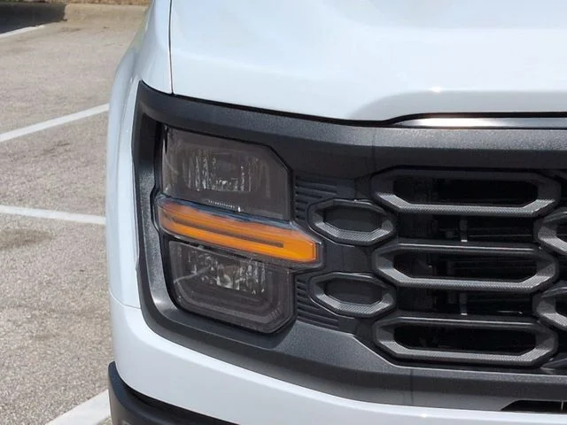 New 2026 Oxford White Ford XL image 10