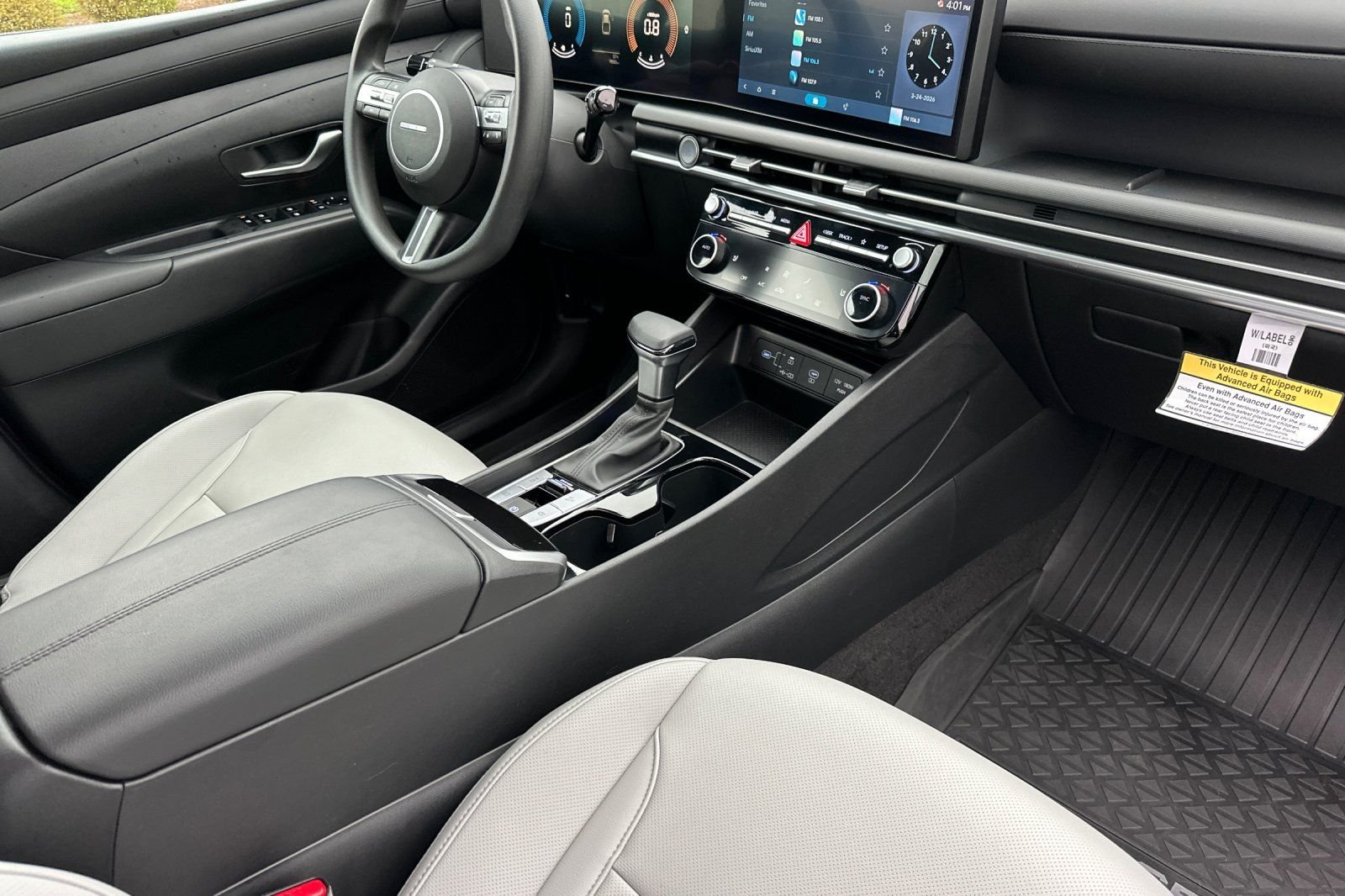 2025 Hyundai Santa Cruz SEL - Photo 16