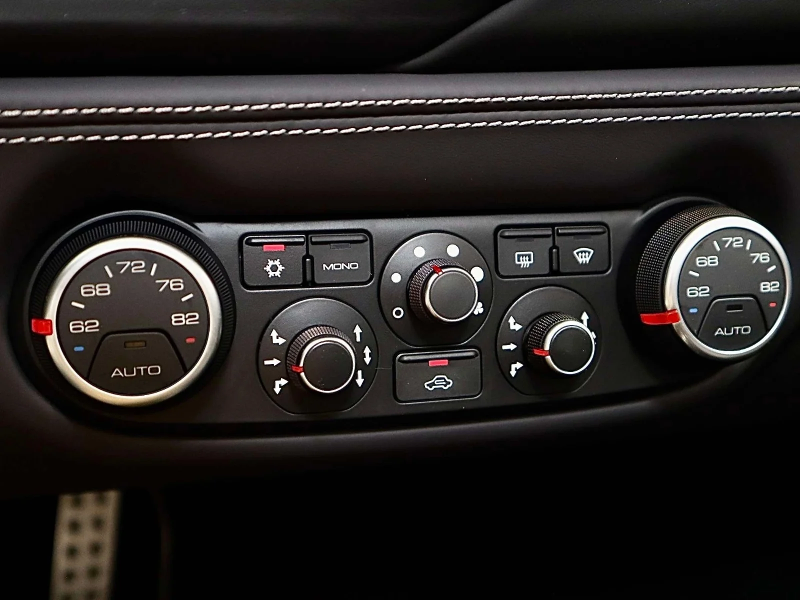 Used 2018 Grigio Silverstone Metallic Ferrari Convertible image 33