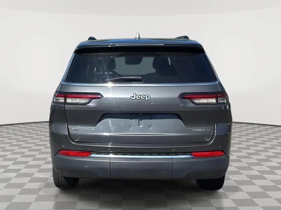 Used 2021 Silver Zynith Jeep Limited image 6