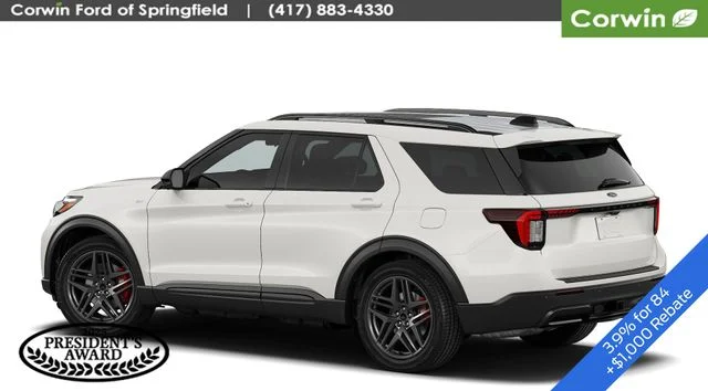 New 2026 Star White Metallic Tri-Coat Ford ST-Line image 2