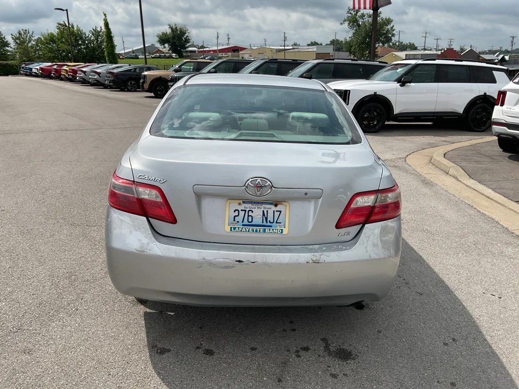 Used 2007 Titanium Metallic Toyota LE image 7
