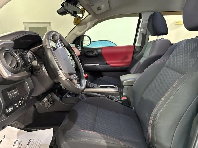 Used 2022 Black Toyota SR5 image 14