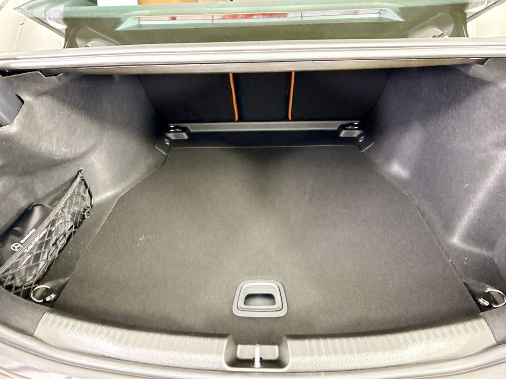 New 2026 Graphite Grey Metallic Mercedes-Benz C 300 image 27