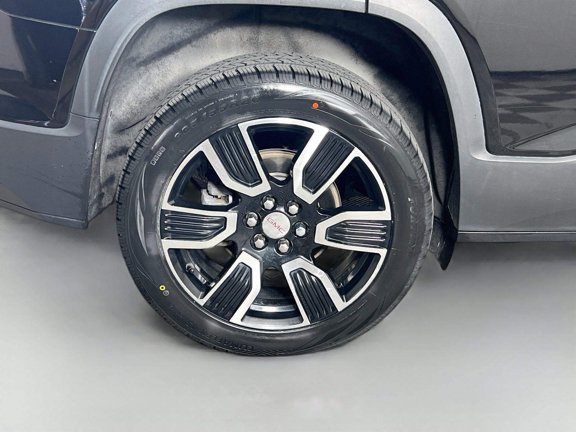 Used 2019 Ebony Twilight Metallic GMC SLT image 39